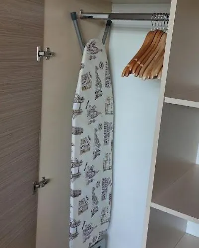 Royal Sun アパート サニービーチ