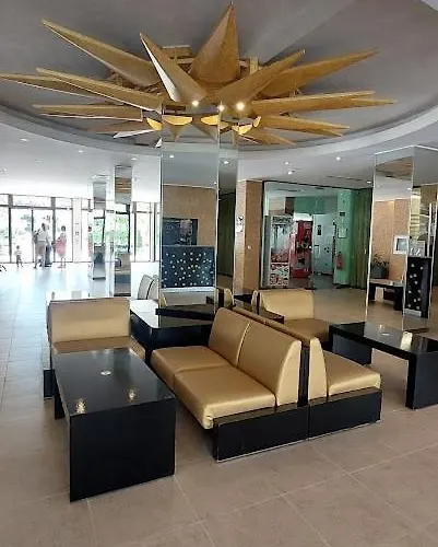 アパート Royal Sun サニービーチ